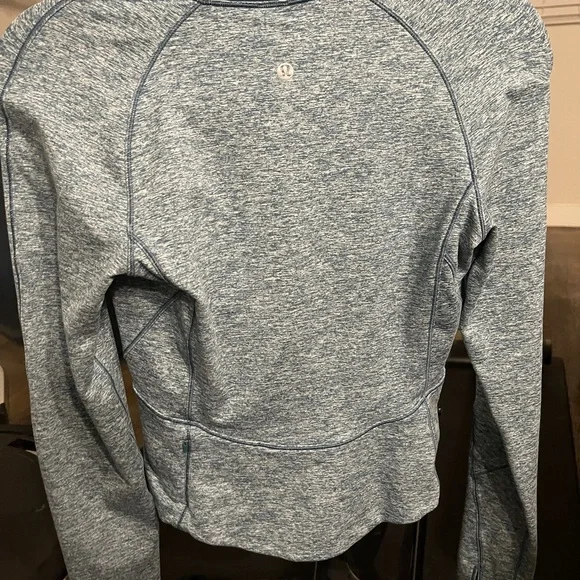 Lululemon Always Alert 1/2 zip crop - Picture 3 of 4